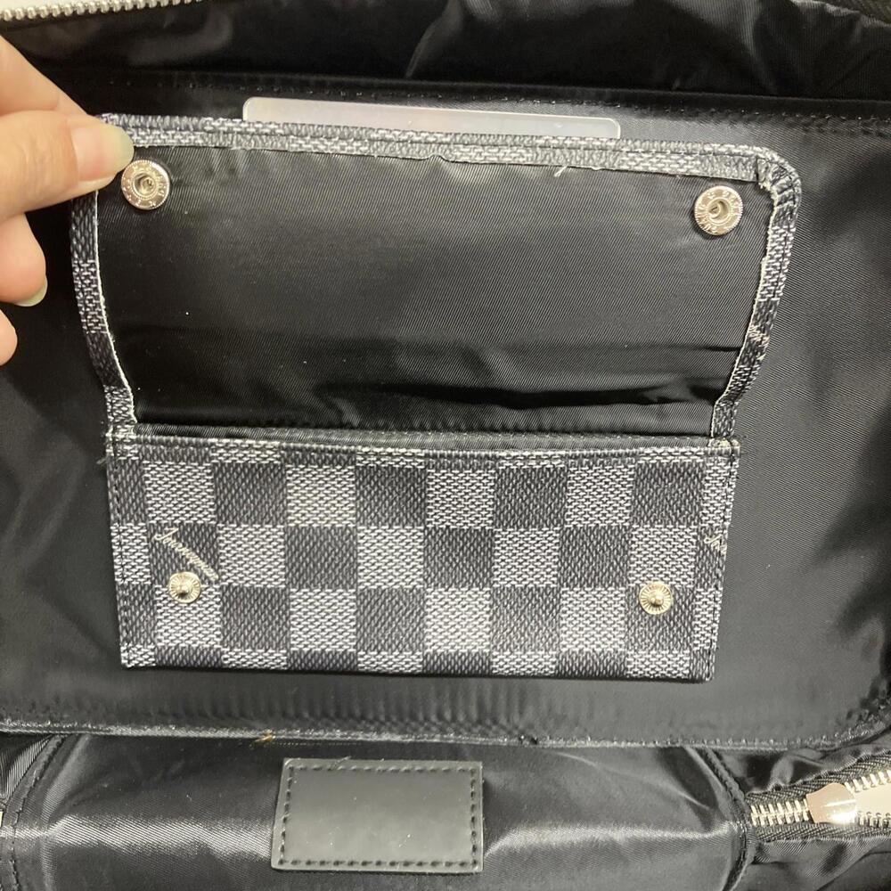 Journeyman Signature Checkered Gray Canvas Luggage Travel Makeup & Bathroom Bag - Picture 11 of 16